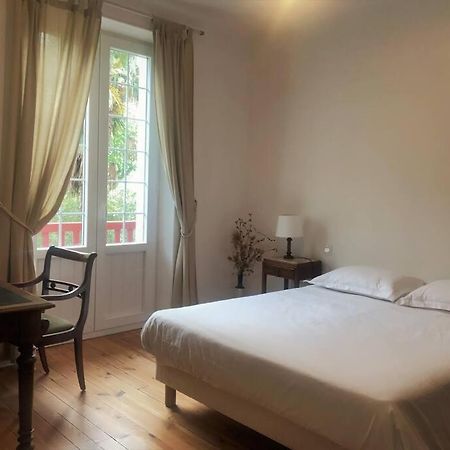 Bel Appartement Avec Vue 昂代 外观 照片