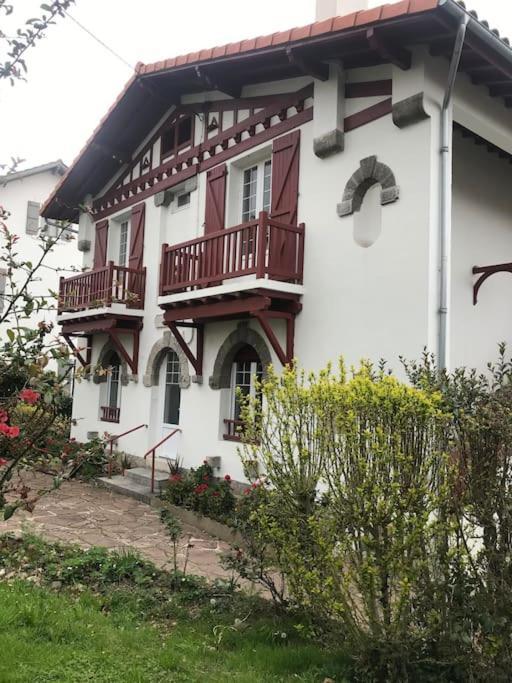 Bel Appartement Avec Vue 昂代 外观 照片